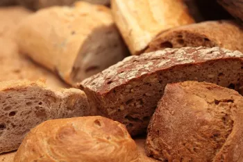 Chleb wiejski z łopaty (1 bochenek ok. 2 kg)  pszenno-żytni